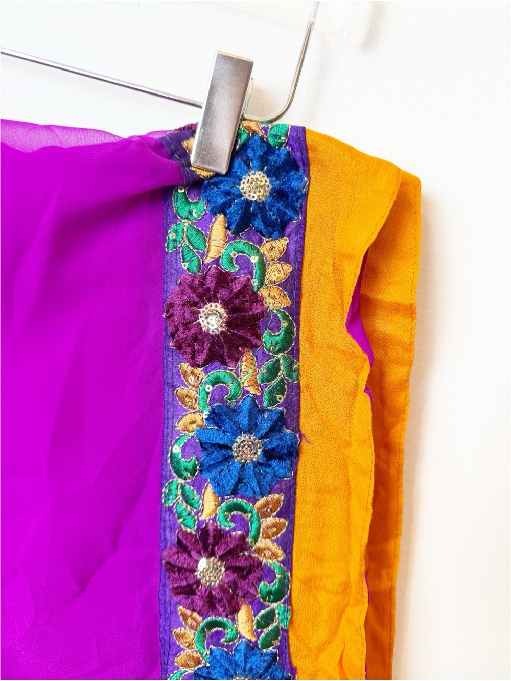Vintage | Unique Floral Embroidered Beaded Indian Dupatta Sari Wrap Chanderi Sca - Picture 2 of 5